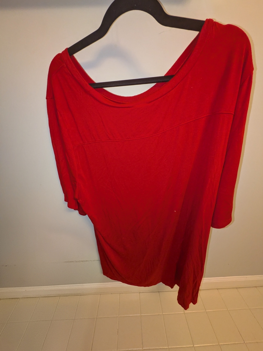LuLaRoe Red Relaxed Tunic Top - Picture 4 of 5